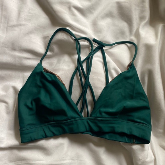 Acacia top - Picture 1 of 4